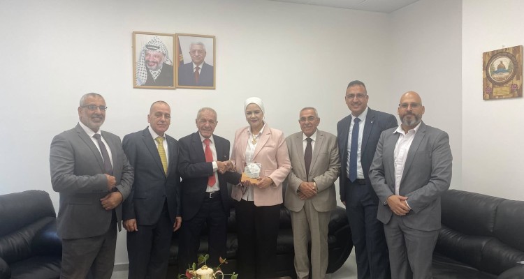 جمعية مدققي الحسابات القانونيين الفلسطينية تبحث مع وزارة المالية تطوير العمل الضريبي وتعزيز الشراكة المهنية